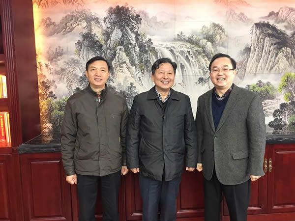 湖北省僑聯(lián)副主席舒正榮、省僑聯(lián)經(jīng)科部部長歐梁鋒、副部長黎志勇一行調(diào)研我司